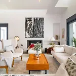 Casa Per *